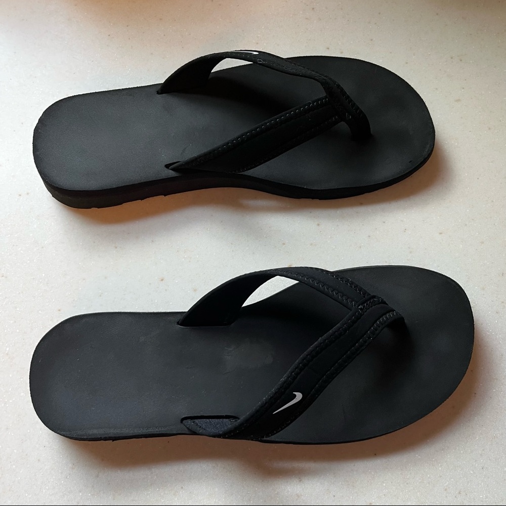 Nike Women’s Back Flip Flops